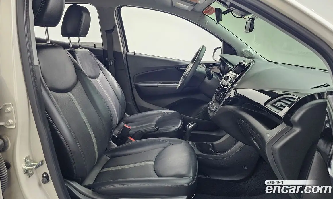 Chevrolet Spark 2019 1.0 автомат (гидро), фото 16 Chevrolet Spark 2019 1.0 автомат (гидро), фото 16