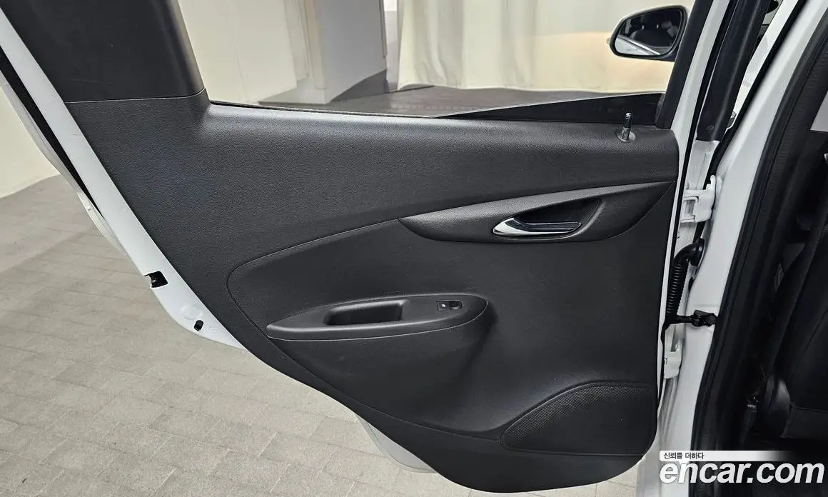 Chevrolet Spark 2022 1.0 автомат (гидро), фото 15