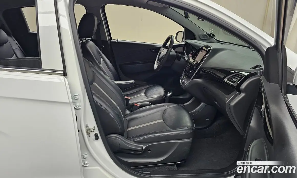 Chevrolet Spark 2022 1.0 автомат (гидро), фото 16