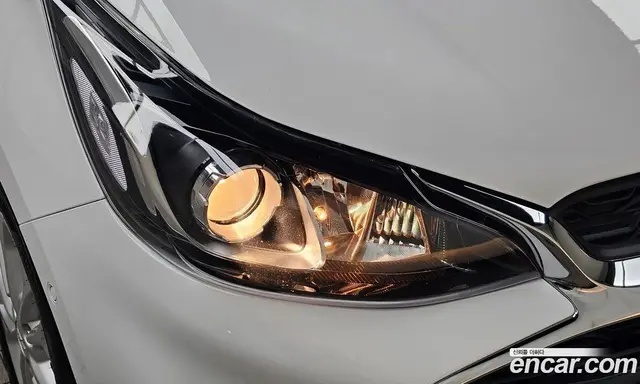 Chevrolet Spark 2022 1.0 автомат (гидро), миниатюра 8