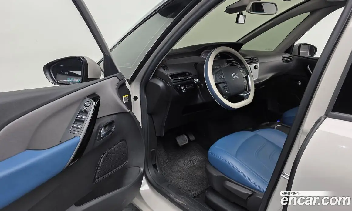 Citroen C4 Spacetourer 2019 1.5 автомат (гидро), фото 13