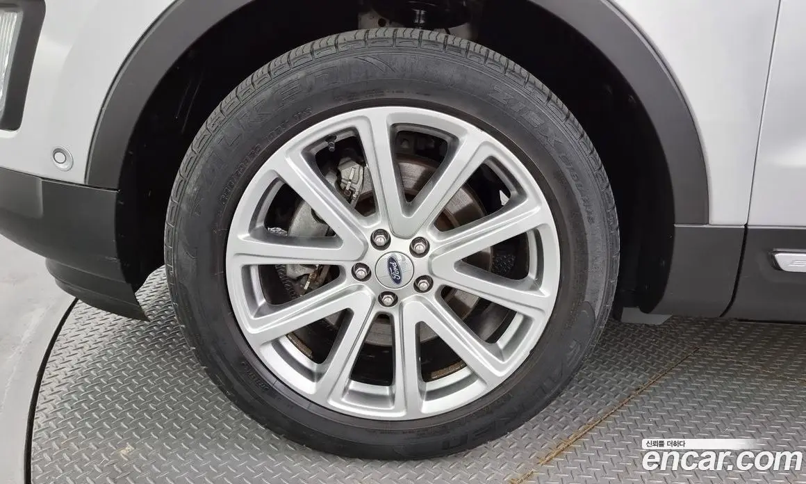 Ford Explorer 2016 2.3 автомат (гидро), фото 5