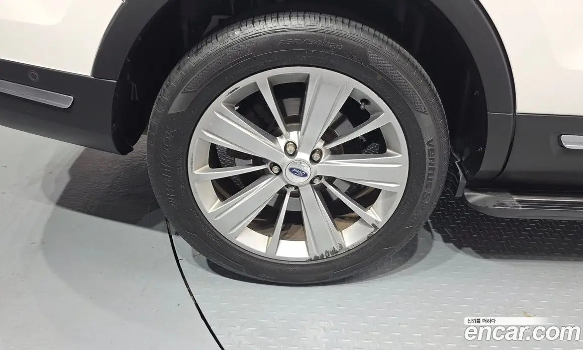 Ford Explorer 2018 2.3 автомат (гидро), фото 4