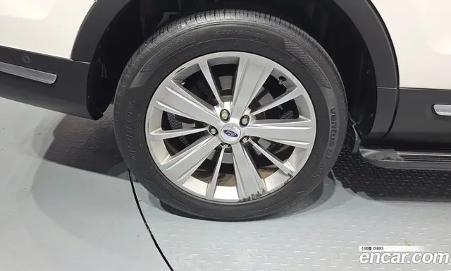 Ford Explorer 2018 2.3 автомат (гидро), миниатюра 4