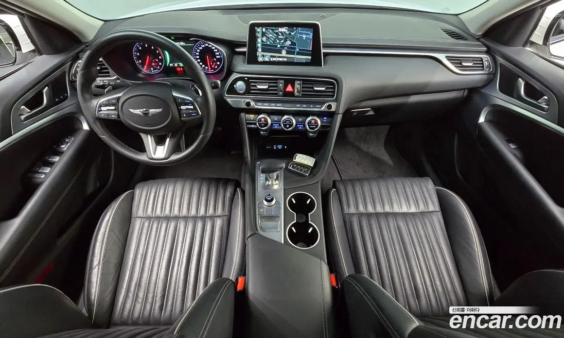Genesis G70 2019 2.0 автомат (гидро), фото 9 Genesis G70 2019 2.0 автомат (гидро), фото 9