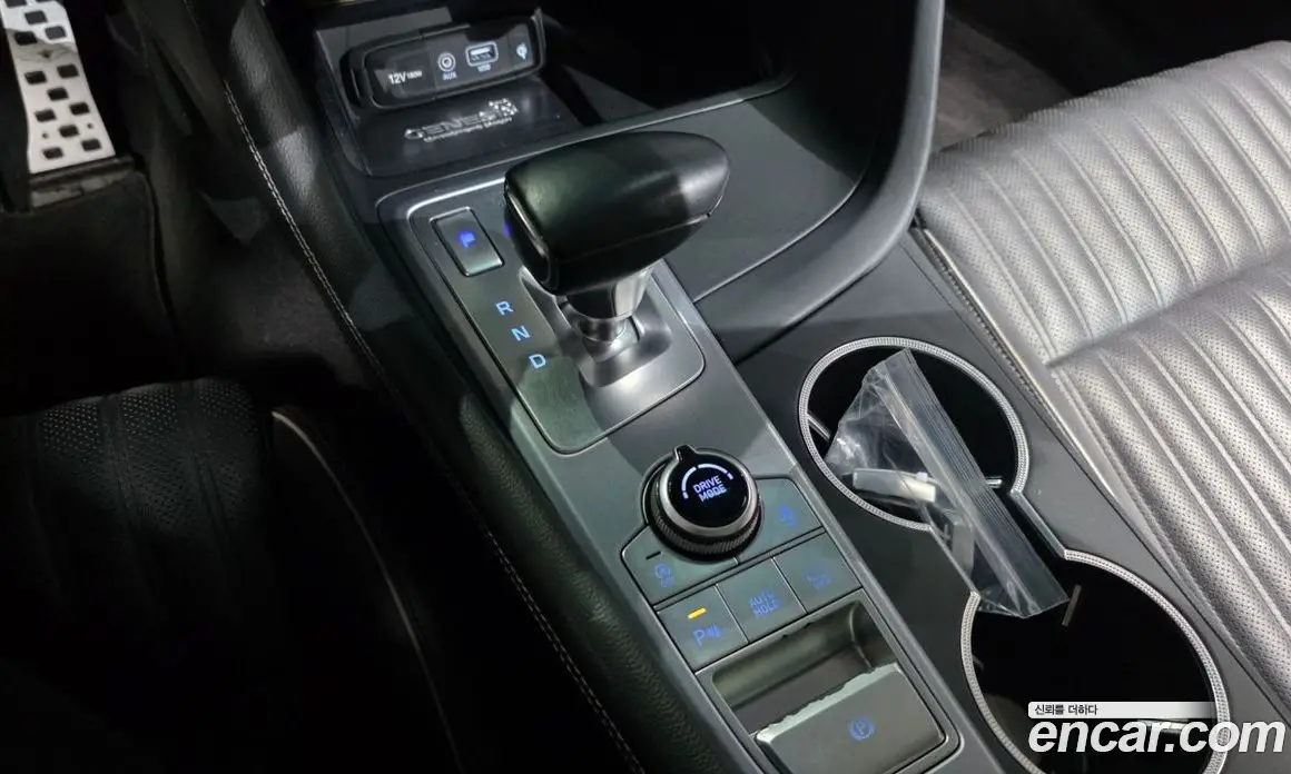 Genesis G70 2019 2.0 автомат (гидро), фото 11 Genesis G70 2019 2.0 автомат (гидро), фото 11