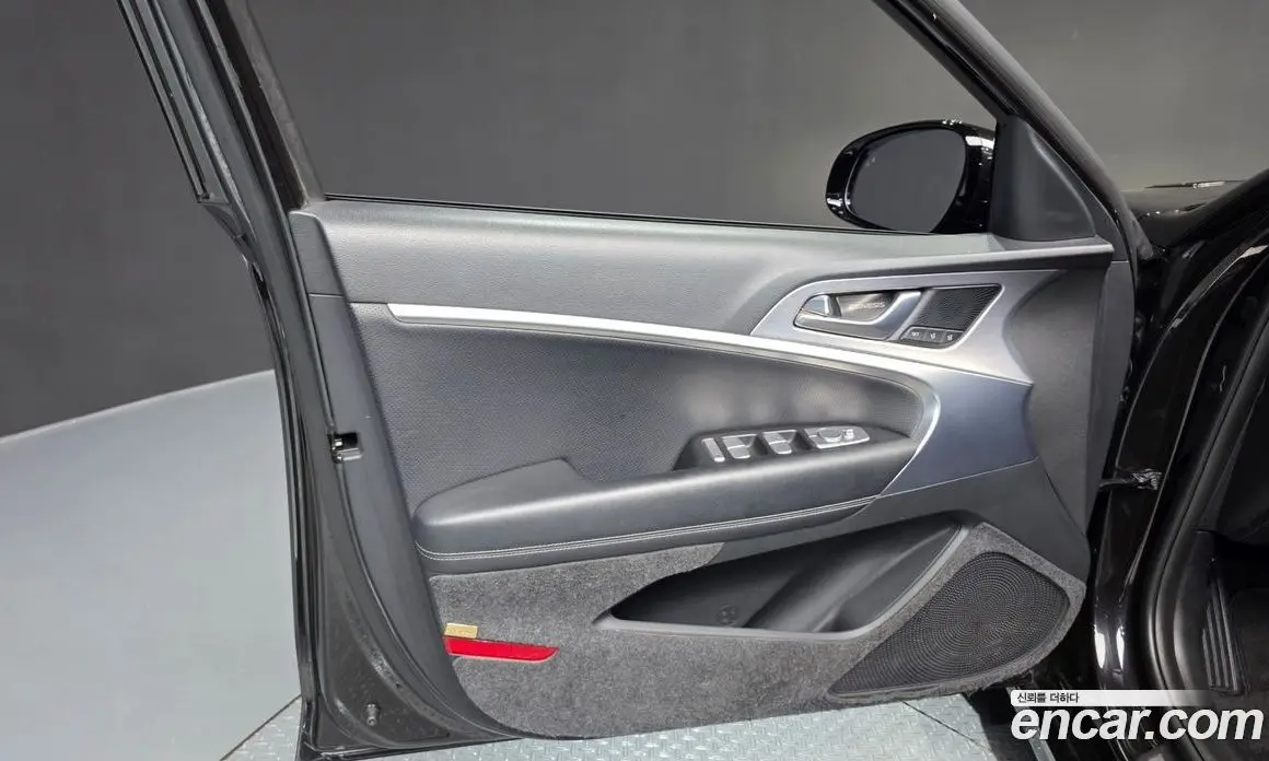 Genesis G70 2019 2.0 автомат (гидро), фото 13 Genesis G70 2019 2.0 автомат (гидро), фото 13