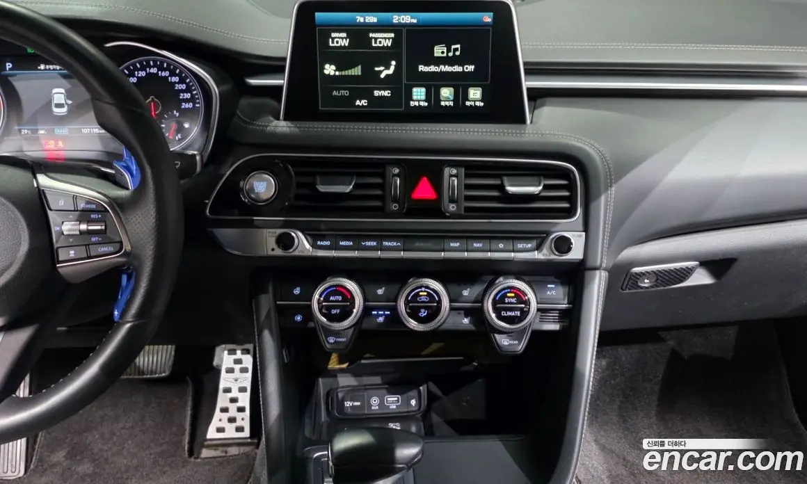 Genesis G70 2019 2.0 автомат (гидро), фото 19 Genesis G70 2019 2.0 автомат (гидро), фото 19