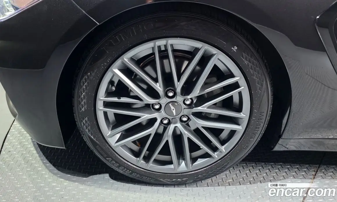 Genesis G70 2019 2.0 автомат (гидро), фото 4 Genesis G70 2019 2.0 автомат (гидро), фото 4