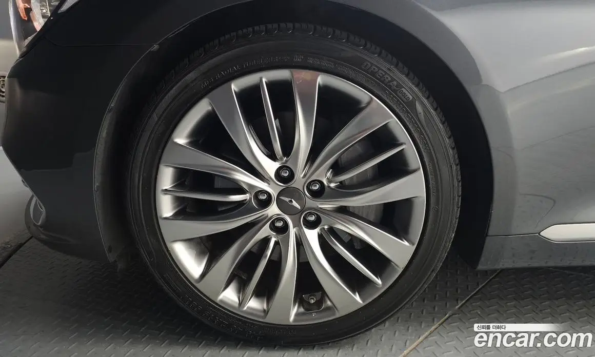Genesis G80 2018 3.3 автомат (гидро), фото 4 Genesis G80 2018 3.3 автомат (гидро), фото 4