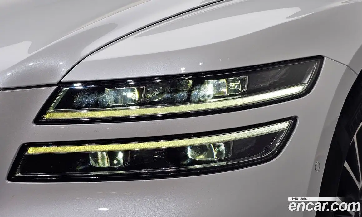 Genesis G80 2023 2.5 автомат (гидро), фото 7