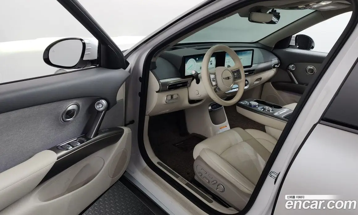 Genesis GV60 2022 0.1 автомат (гидро), фото 13