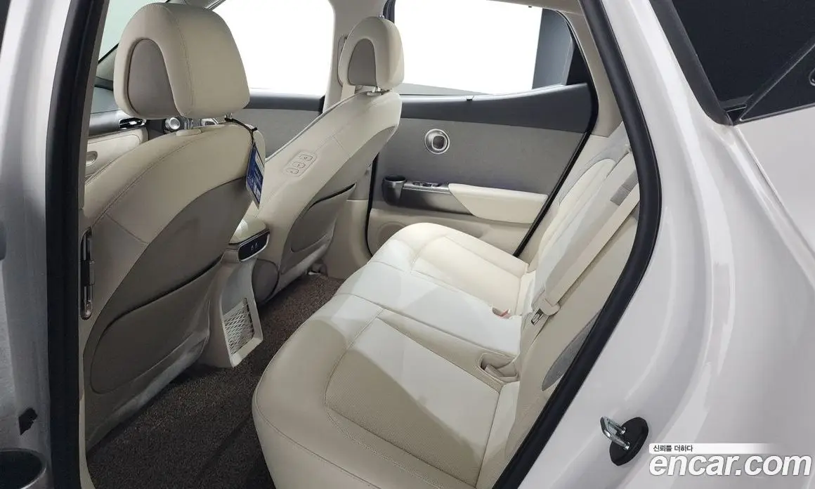 Genesis GV60 2022 0.1 автомат (гидро), фото 17