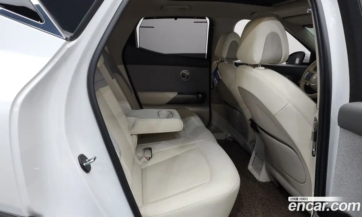 Genesis GV60 2022 0.1 автомат (гидро), фото 18