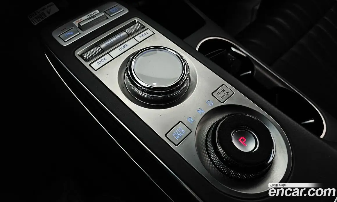 Genesis GV70 2021 2.5 автомат (гидро), фото 12 Genesis GV70 2021 2.5 автомат (гидро), фото 12