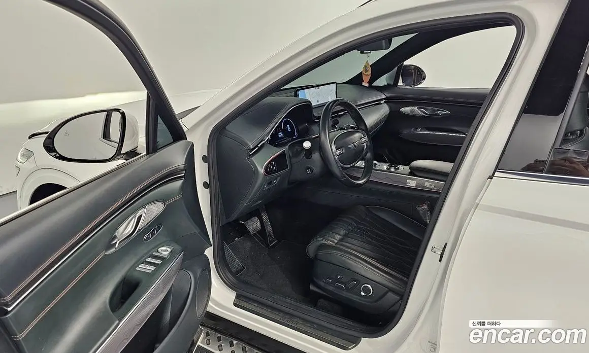 Genesis GV70 2021 2.5 автомат (гидро), фото 13 Genesis GV70 2021 2.5 автомат (гидро), фото 13