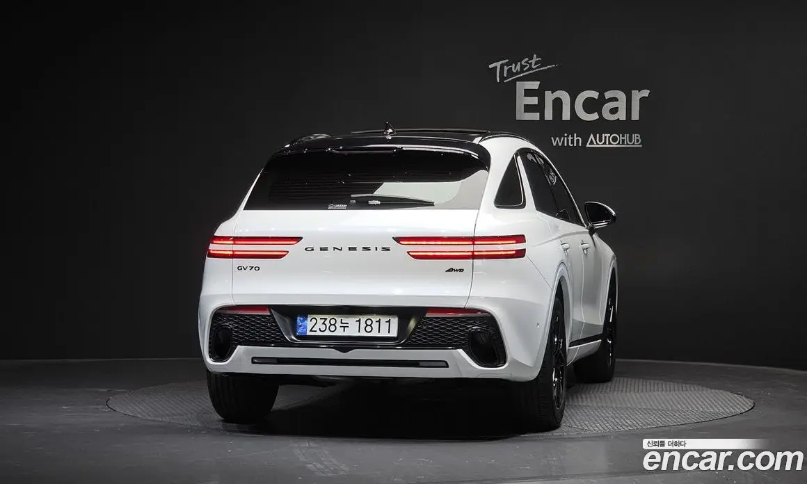 Genesis GV70 2024 2.5 автомат (гидро), фото 4 Genesis GV70 2024 2.5 автомат (гидро), фото 4
