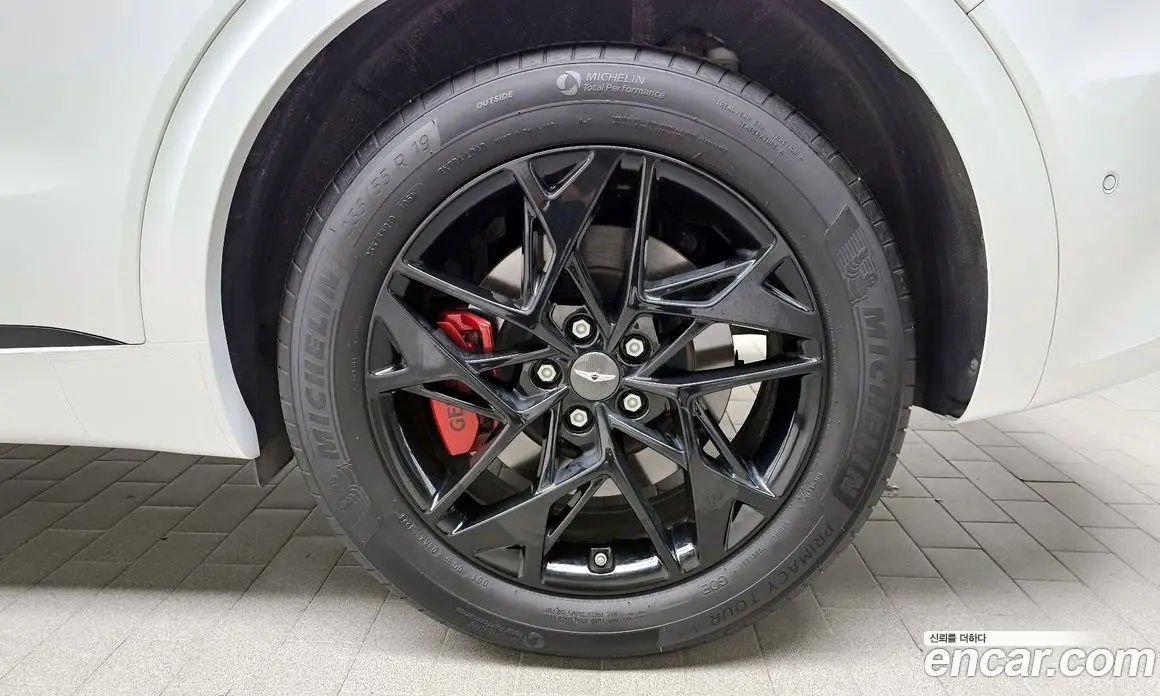 Genesis GV70 2024 2.5 автомат (гидро), фото 7 Genesis GV70 2024 2.5 автомат (гидро), фото 7