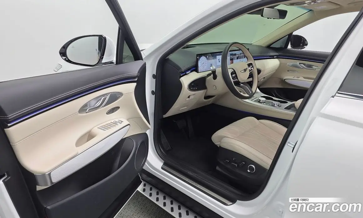 Genesis GV70 2025 3.5 автомат (гидро), фото 13