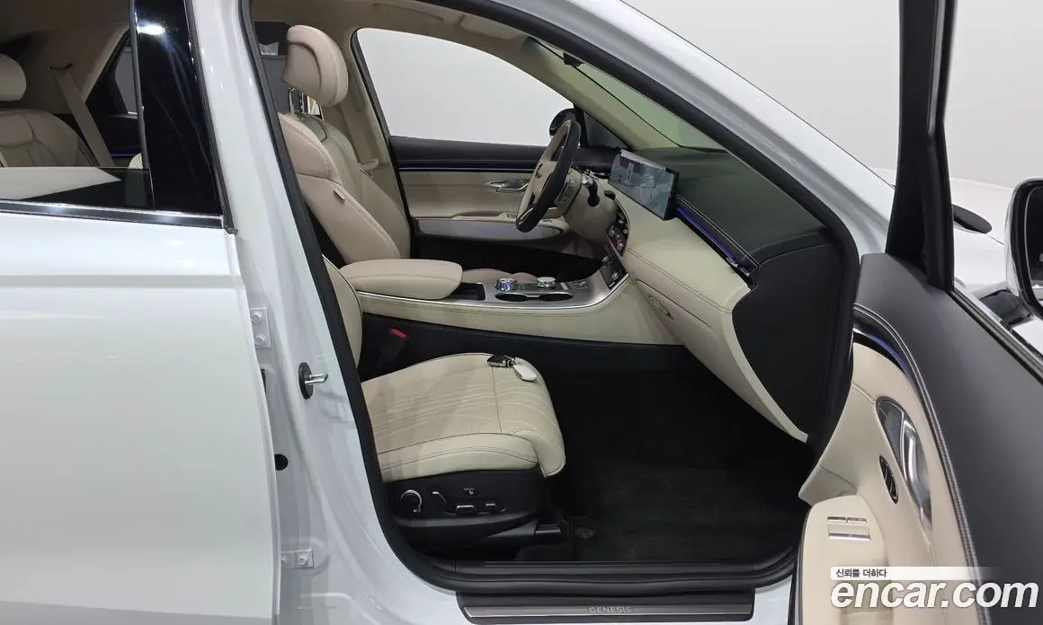Genesis GV70 2025 3.5 автомат (гидро), фото 16