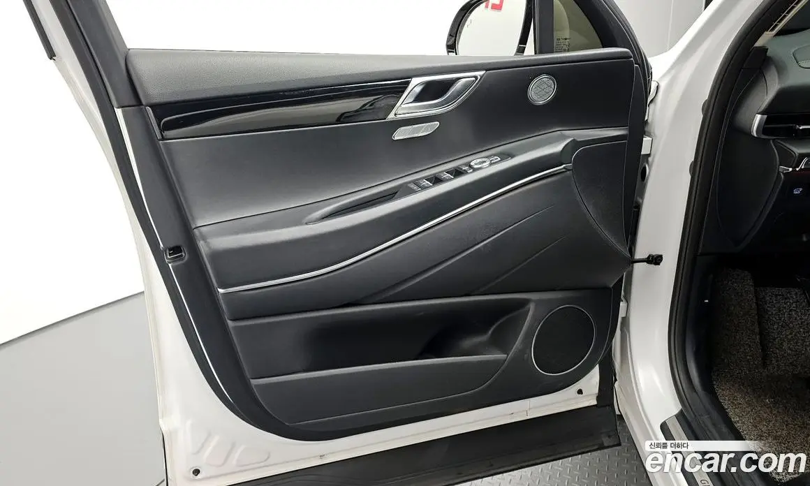 Genesis GV80 2021 2.5 автомат (гидро), фото 14 Genesis GV80 2021 2.5 автомат (гидро), фото 14