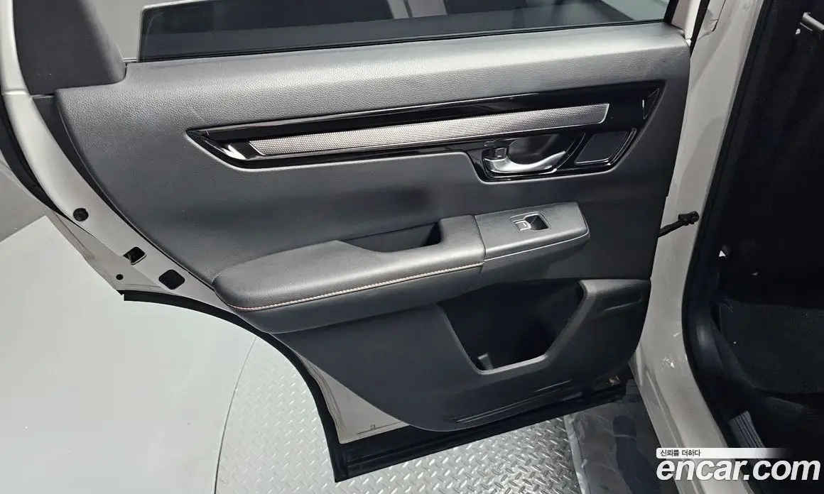 Honda CR-V 2024 2.0 автомат (гидро), фото 15