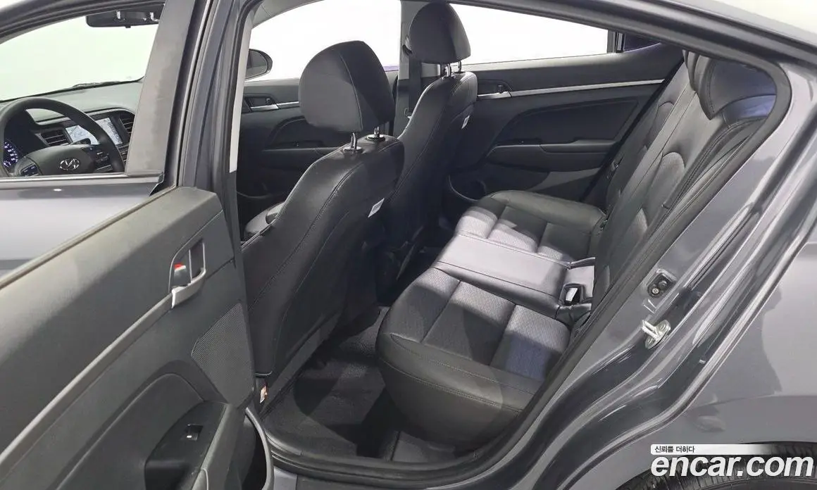 Hyundai Avante 2019 1.6 автомат (гидро), фото 17 Hyundai Avante 2019 1.6 автомат (гидро), фото 17