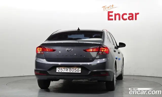 Hyundai Avante 2019 1.6 автомат (гидро), миниатюра 4 Hyundai Avante 2019 1.6 автомат (гидро), миниатюра 4