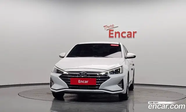 Hyundai Avante 2019 1.6 автомат (гидро), миниатюра 2