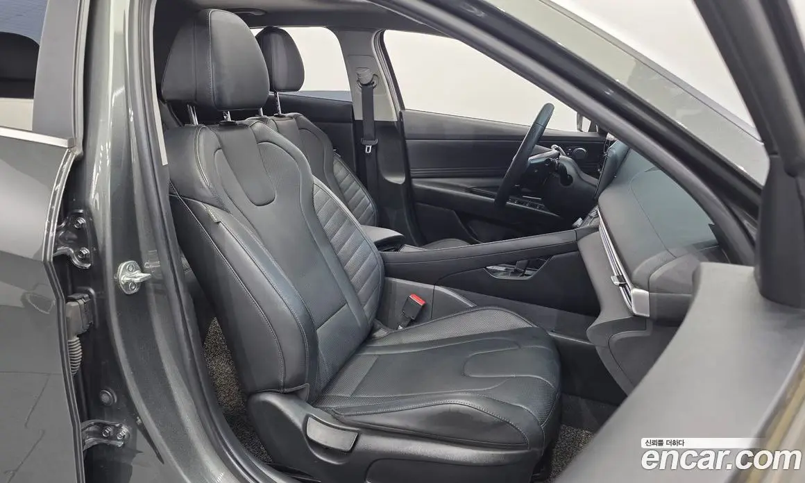 Hyundai Avante 2022 1.6 автомат (гидро), фото 16