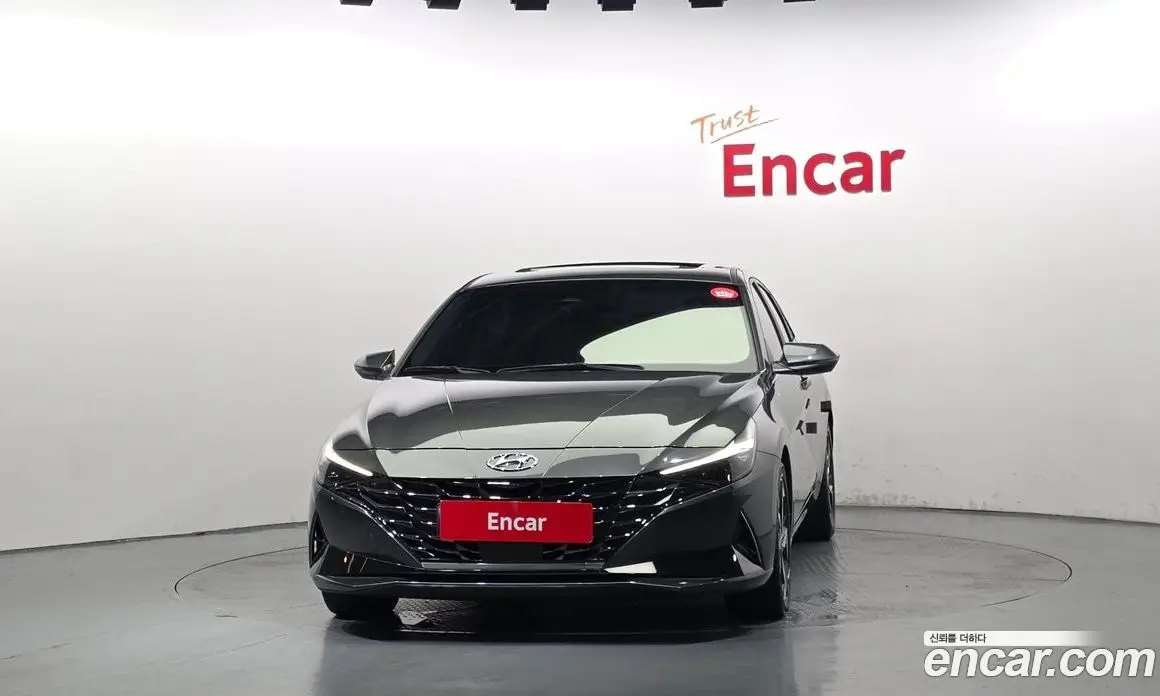 Hyundai Avante 2022 1.6 автомат (гидро), фото 3