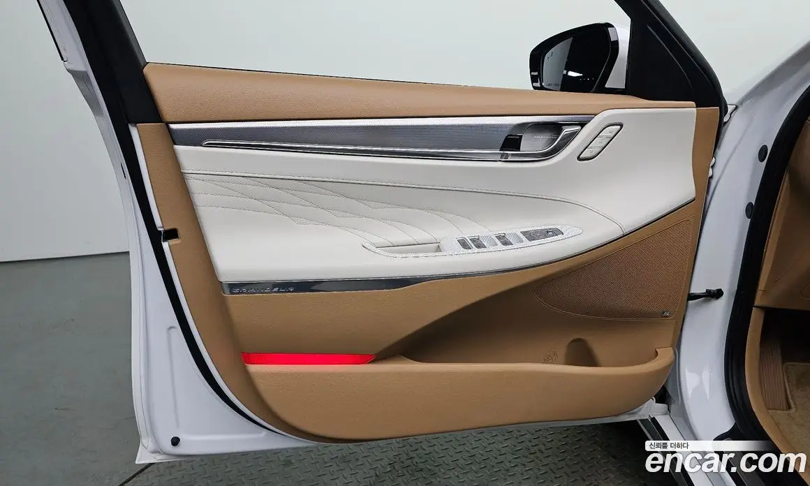 Hyundai Grandeur 2021 3.3 автомат (гидро), фото 14