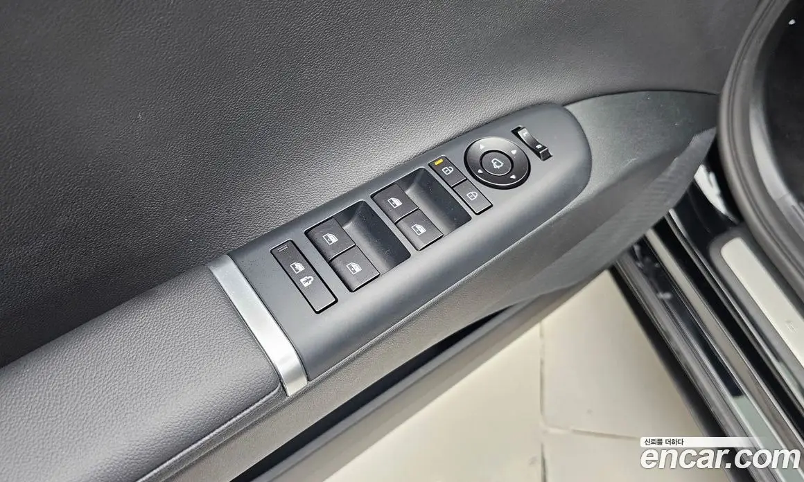 Hyundai Grandeur 2023 3.5 автомат (гидро), фото 17