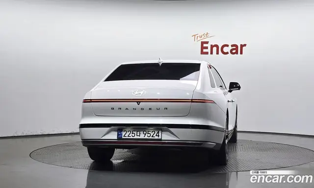 Hyundai Grandeur 2024 3.5 автомат (гидро), миниатюра 3