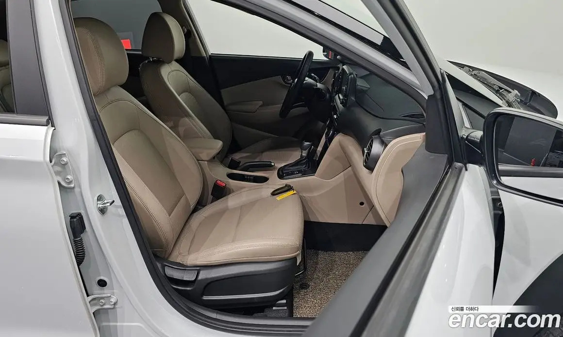 Hyundai Kona 2019 1.6 автомат (гидро), фото 12 Hyundai Kona 2019 1.6 автомат (гидро), фото 12