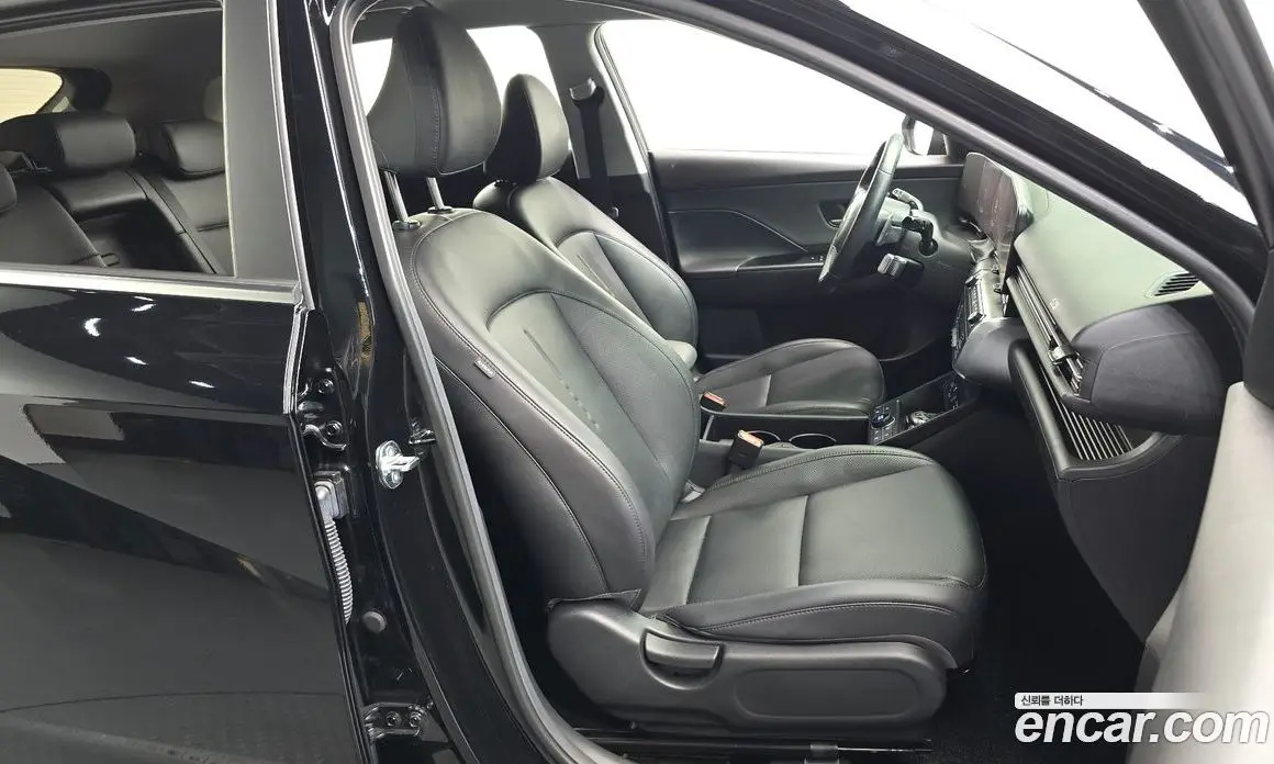 Hyundai Kona 2024 2.0 автомат (гидро), фото 13