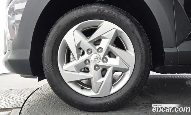 Hyundai Kona 2024 2.0 автомат (гидро), миниатюра 4