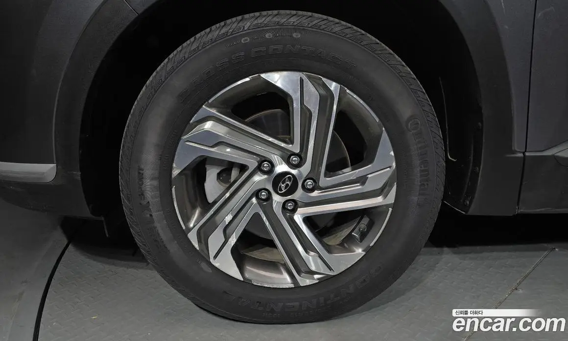 Hyundai Santa Fe 2022 2.2 автомат (гидро), фото 5