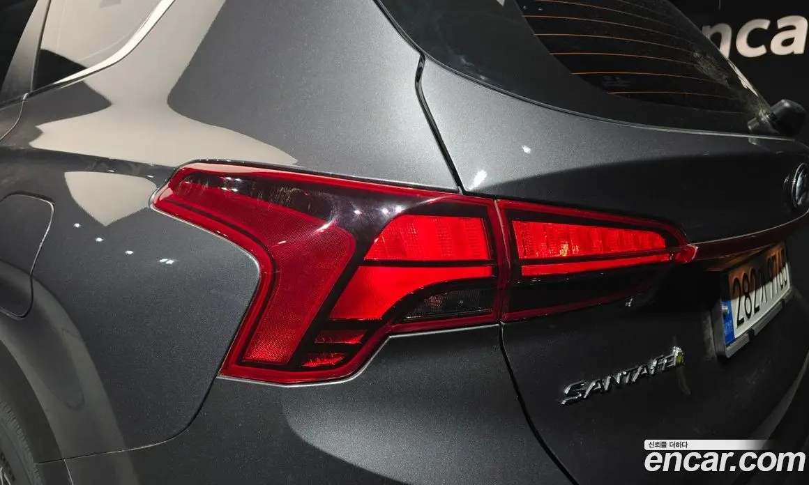 Hyundai Santa Fe 2022 2.2 автомат (гидро), фото 9