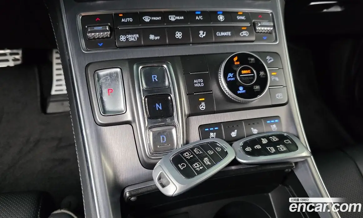 Hyundai Santa Fe 2023 1.6 автомат (гидро), фото 11