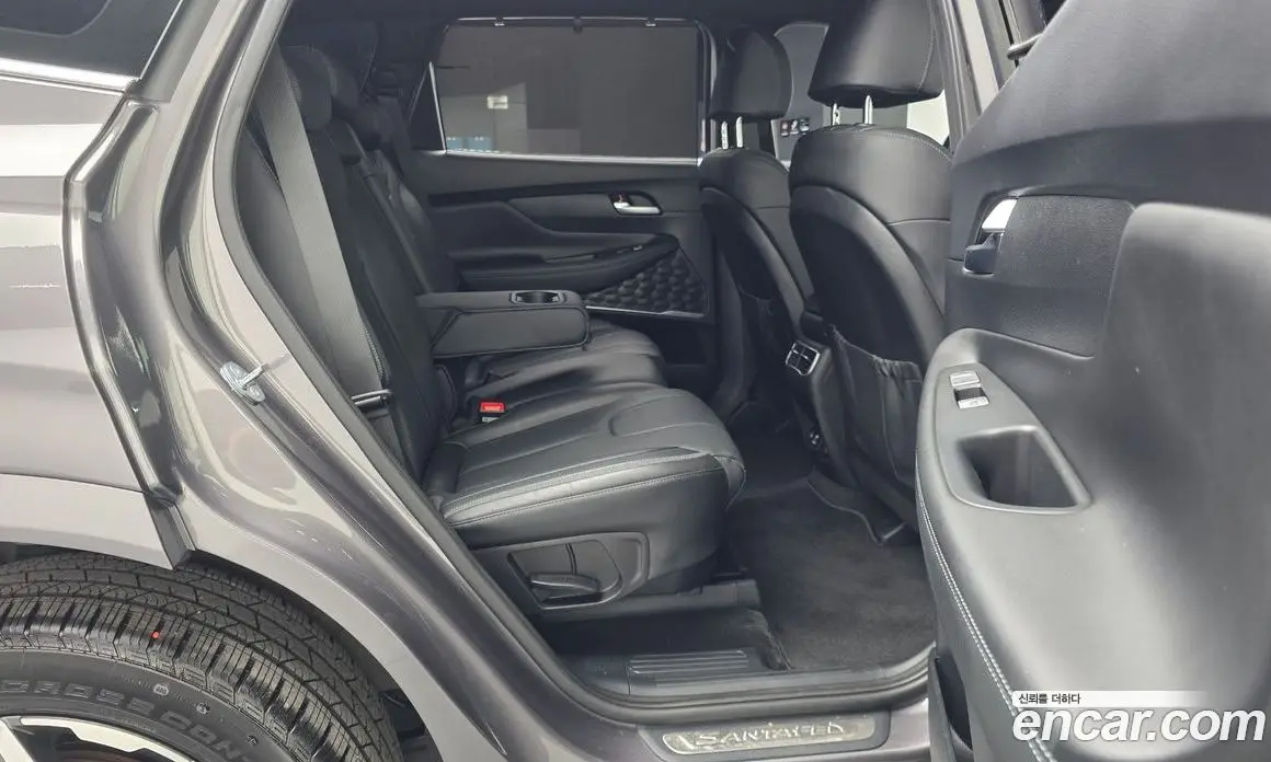 Hyundai Santa Fe 2023 1.6 автомат (гидро), фото 17