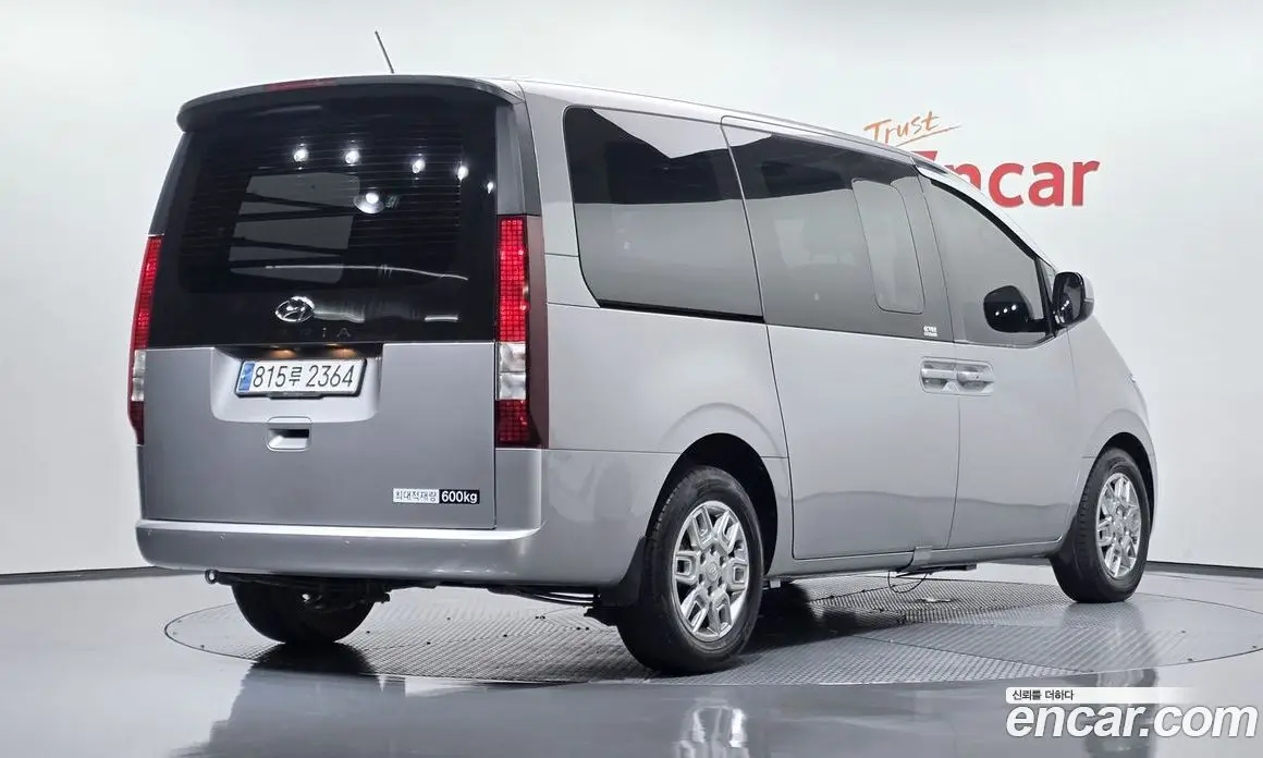 Hyundai Staria 2023 2.2 автомат (гидро), фото 2 Hyundai Staria 2023 2.2 автомат (гидро), фото 2
