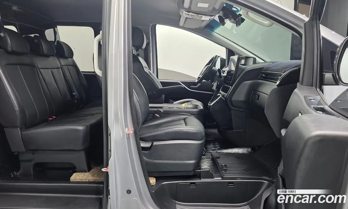 Hyundai Staria 2023 2.2 автомат (гидро), фото 16 Hyundai Staria 2023 2.2 автомат (гидро), фото 16