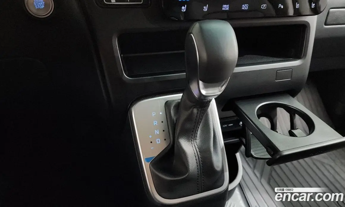 Hyundai Staria 2024 1.6 автомат (гидро), фото 12 Hyundai Staria 2024 1.6 автомат (гидро), фото 12