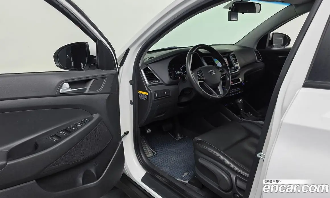 Hyundai Tucson 2015 2.0 автомат (гидро), фото 13