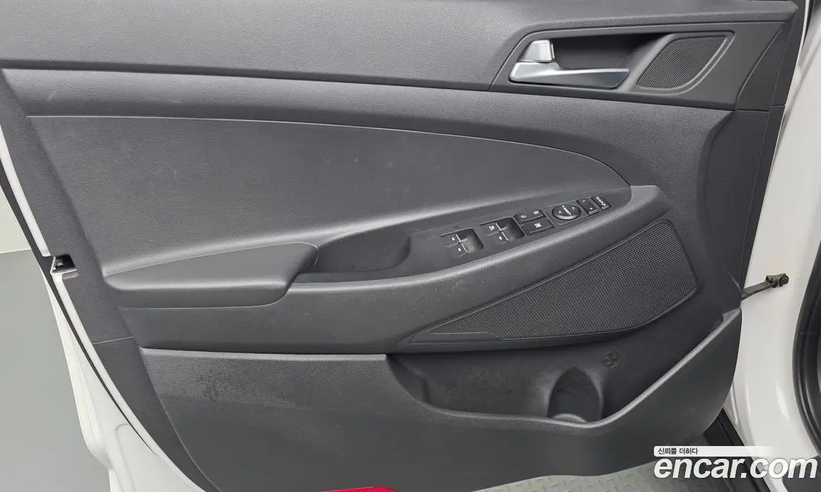 Hyundai Tucson 2015 2.0 автомат (гидро), фото 14