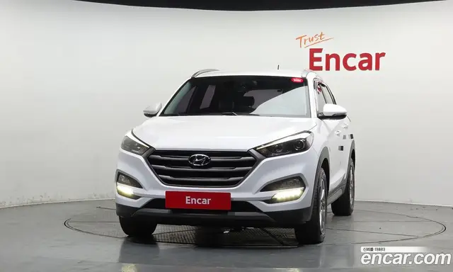Hyundai Tucson 2015 2.0 автомат (гидро), миниатюра 3
