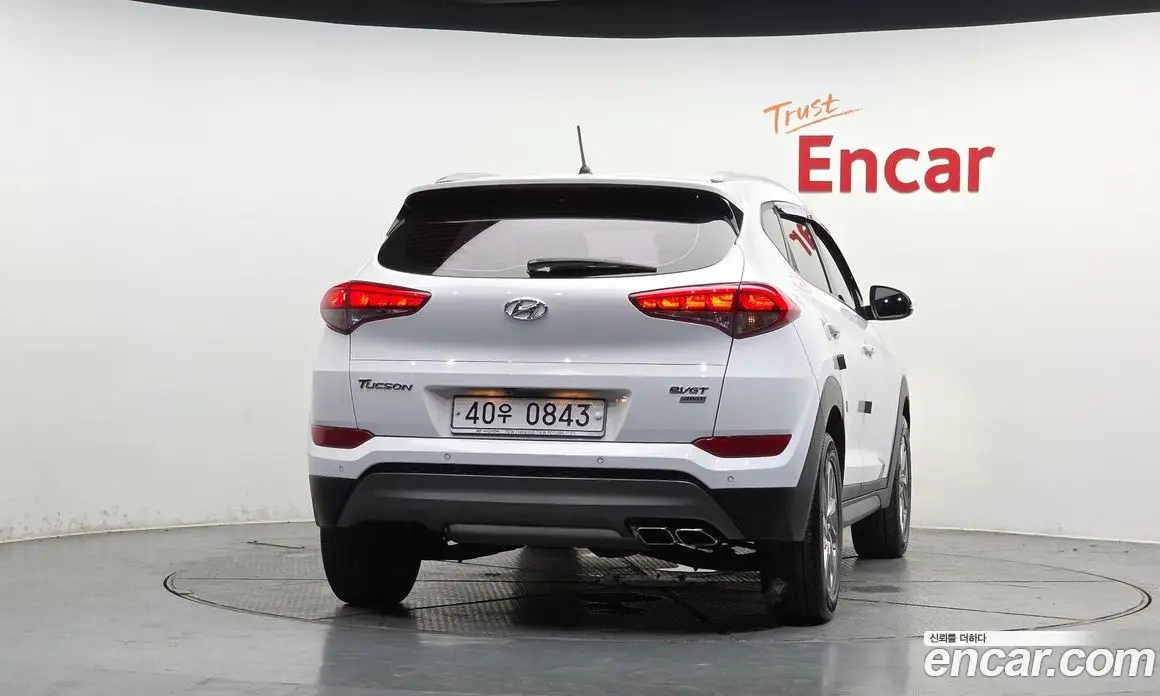 Hyundai Tucson 2015 2.0 автомат (гидро), фото 4