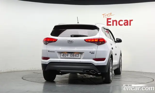 Hyundai Tucson 2015 2.0 автомат (гидро), миниатюра 4