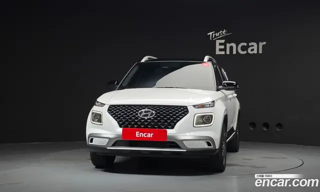 Hyundai Venue 2025 1.6 автомат (гидро), миниатюра 3